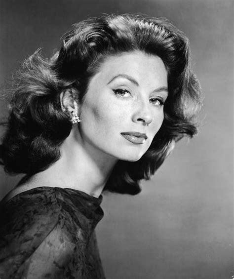 how beautiful is suzy parker